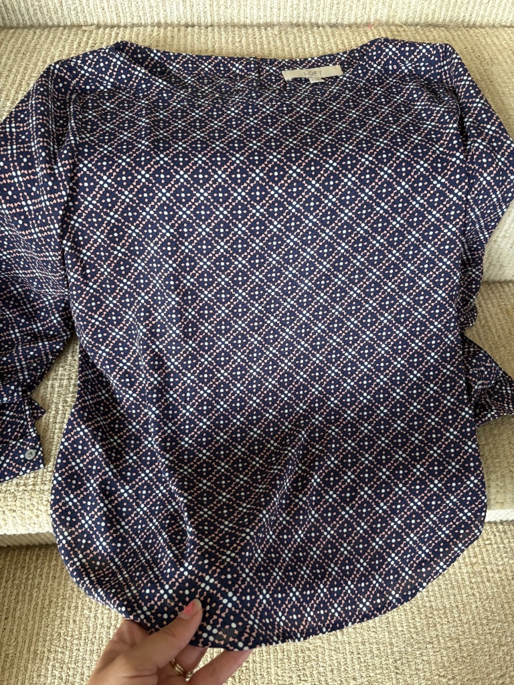 Lost size small quarter sleeve